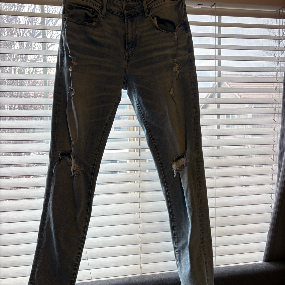Men’s Distressed Gray Skinny Jeans